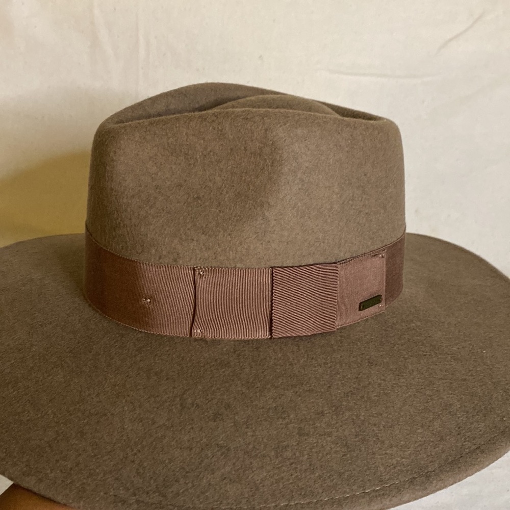 Hat - Picture 4 of 4